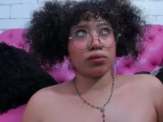 SAFIRO-AGATA's Live Sex Cam Show