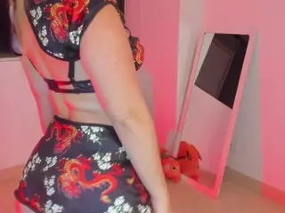LittleDanni's Live Sex Cam Show