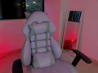 LittleDanni's Live Sex Cam Show