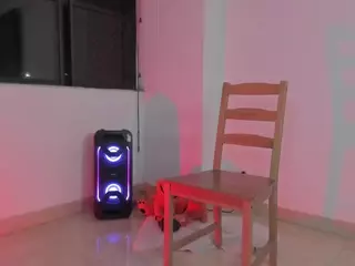 LittleDanni's Live Sex Cam Show