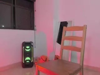 LittleDanni's Live Sex Cam Show