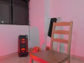 LittleDanni's Live Sex Cam Show