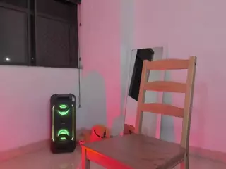 LittleDanni's Live Sex Cam Show