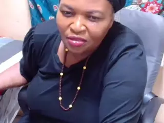 MatureNesh's Live Sex Cam Show
