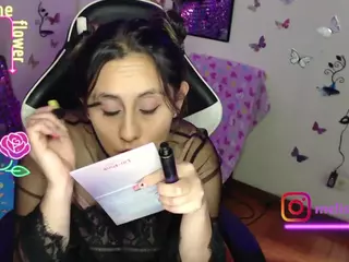 MelRaise's Live Sex Cam Show