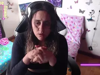 MelRaise's Live Sex Cam Show