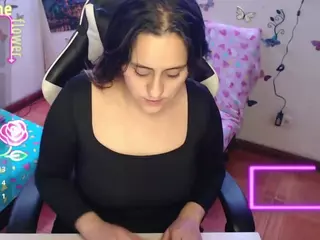 MelRaise's Live Sex Cam Show