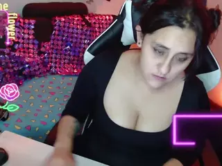 MelRaise's Live Sex Cam Show