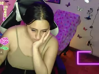 MelRaise's Live Sex Cam Show
