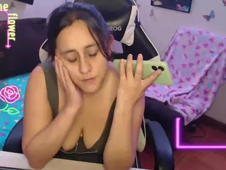MelRaise's Live Sex Cam Show