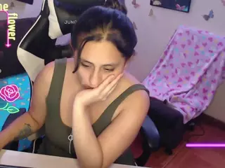 MelRaise's Live Sex Cam Show