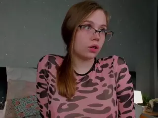 Mia's Live Sex Cam Show