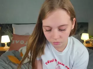 Mia's Live Sex Cam Show