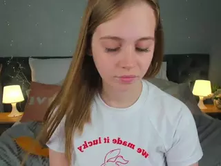 Mia's Live Sex Cam Show