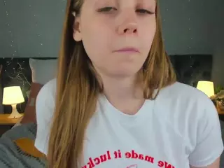 Mia's Live Sex Cam Show