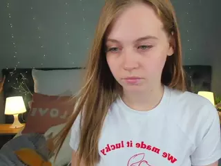 Mia's Live Sex Cam Show