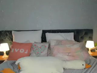 Mia's Live Sex Cam Show