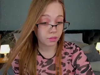 Mia's Live Sex Cam Show