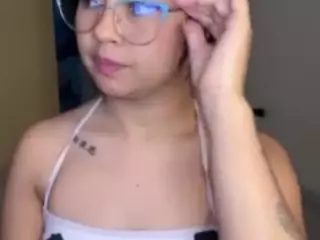 TaraHills's Live Sex Cam Show