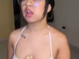 TaraHills's Live Sex Cam Show