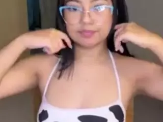 TaraHills's Live Sex Cam Show