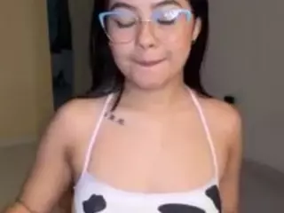 TaraHills's Live Sex Cam Show