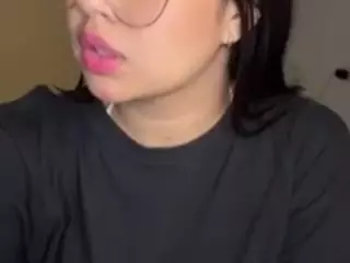 TaraHills's Live Sex Cam Show