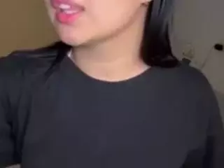 TaraHills's Live Sex Cam Show
