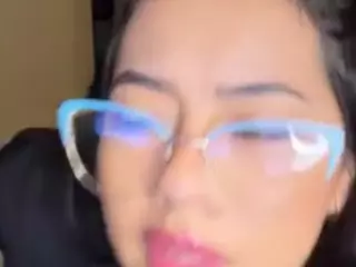 TaraHills's Live Sex Cam Show