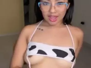 TaraHills's Live Sex Cam Show