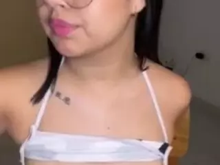TaraHills's Live Sex Cam Show