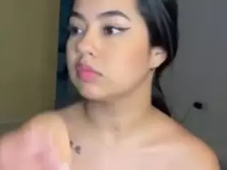 TaraHills's Live Sex Cam Show