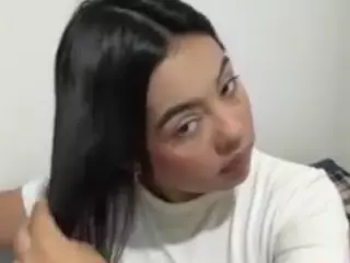 TaraHills's Live Sex Cam Show