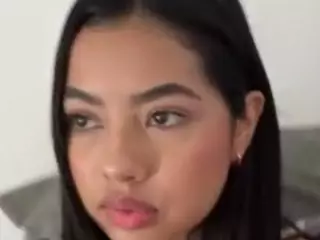 TaraHills's Live Sex Cam Show