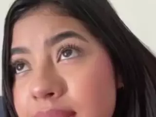 TaraHills's Live Sex Cam Show