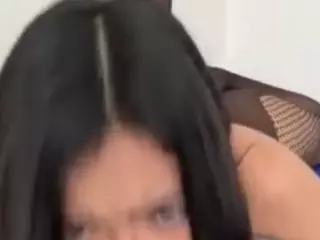 TaraHills's Live Sex Cam Show