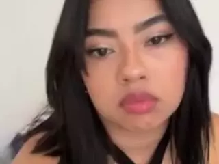 TaraHills's Live Sex Cam Show