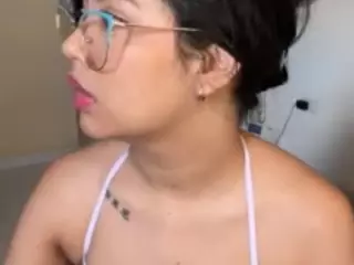 TaraHills's Live Sex Cam Show