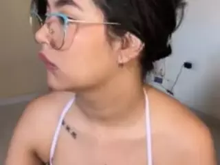 TaraHills's Live Sex Cam Show