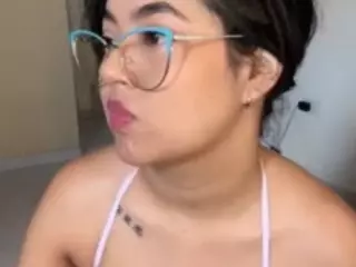 TaraHills's Live Sex Cam Show