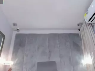 aliinasmith's Live Sex Cam Show