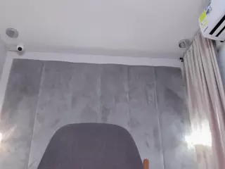 aliinasmith's Live Sex Cam Show