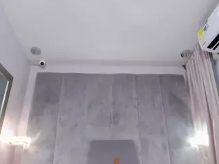aliinasmith's Live Sex Cam Show