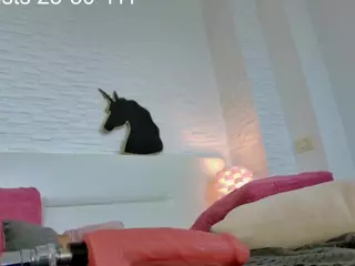 LaurynCopper's Live Sex Cam Show