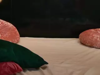 LaurynCopper's Live Sex Cam Show