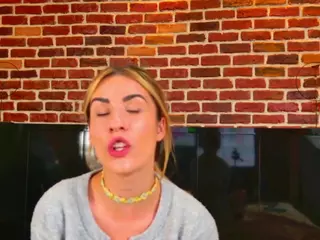 LaurynCopper's Live Sex Cam Show