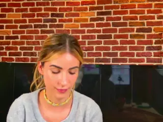 LaurynCopper's Live Sex Cam Show