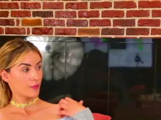 LaurynCopper's Live Sex Cam Show
