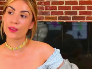 LaurynCopper's Live Sex Cam Show
