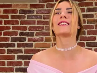 LaurynCopper's Live Sex Cam Show